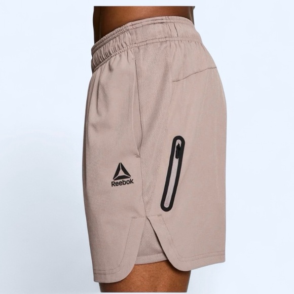 Men’s Reebok Woven Shorts, Size 2XL, NEW WITH TAGS - Picture 4 of 8